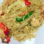 Best Singapore Fried Rice Noodles w. Mild Curry in Arlington, VA